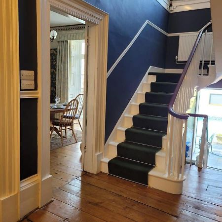 Spacious Town House With Swimming Pool Plymouth Exteriör bild