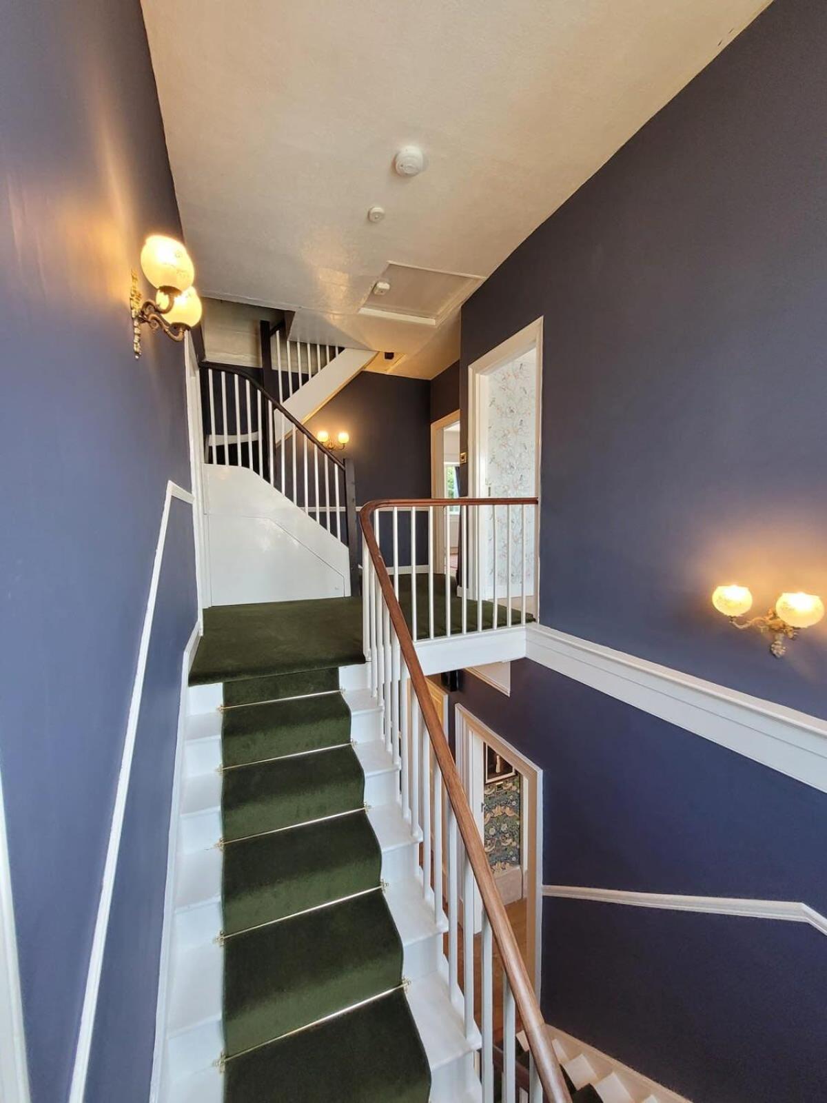 Spacious Town House With Swimming Pool Plymouth Exteriör bild